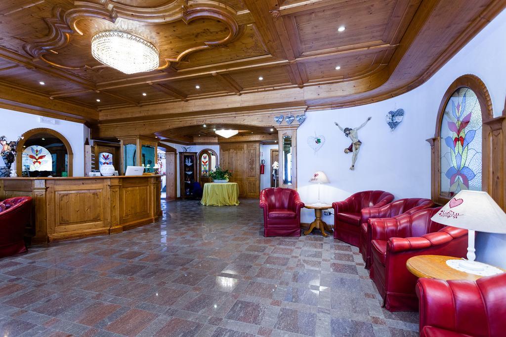 Hotel Vienna San Martino Di Castrozza Zewnętrze zdjęcie